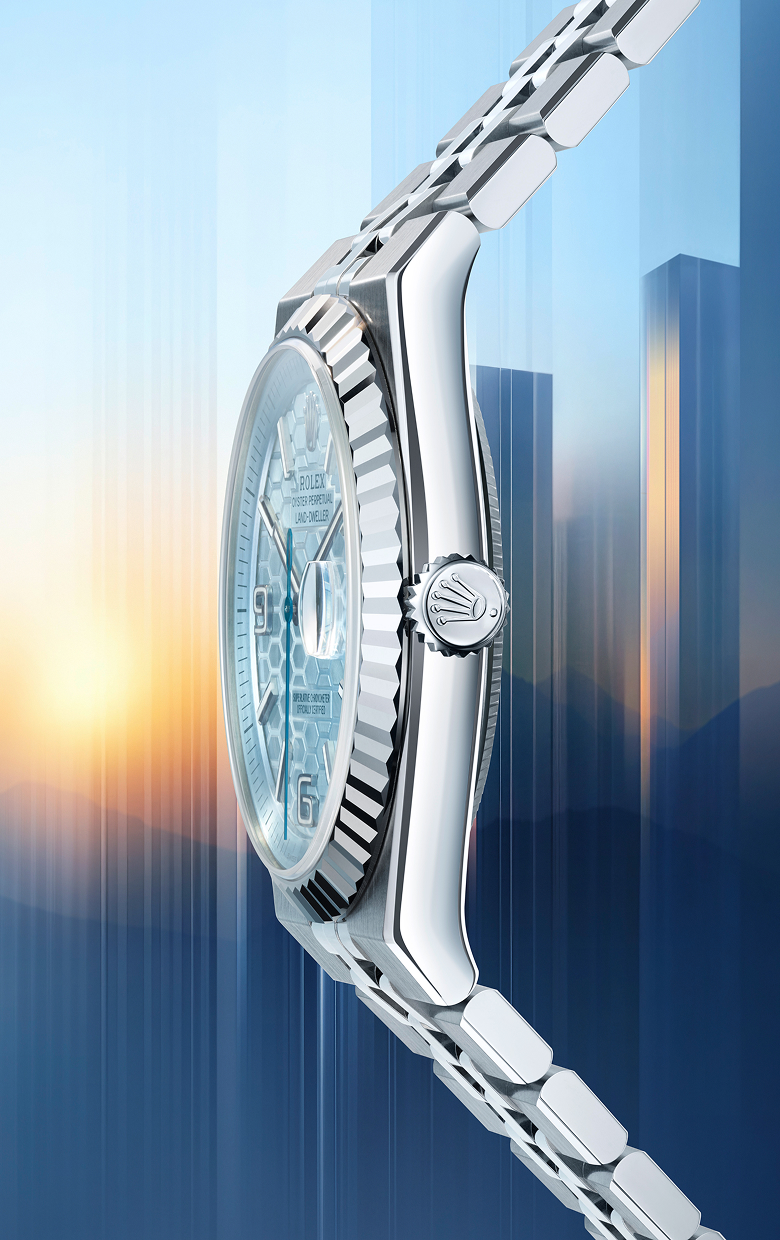 Side profile of Rolex Land-Dweller